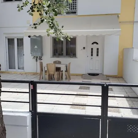 Daire ολοκαίνουρια